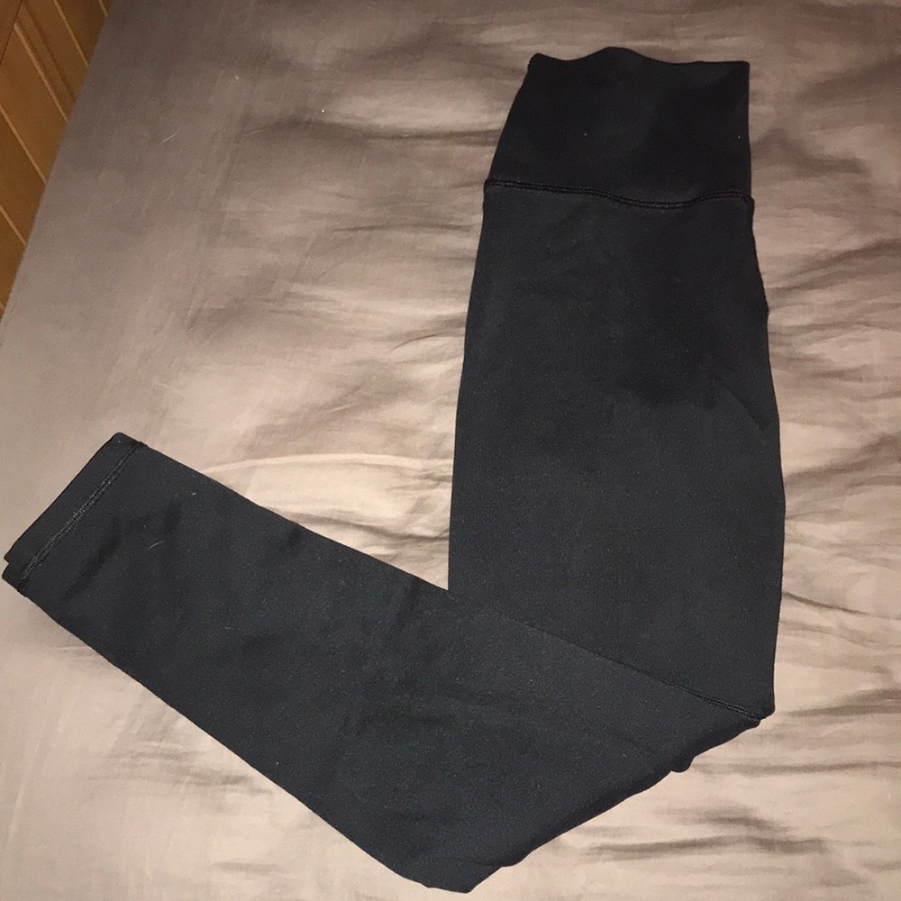 Black leggings